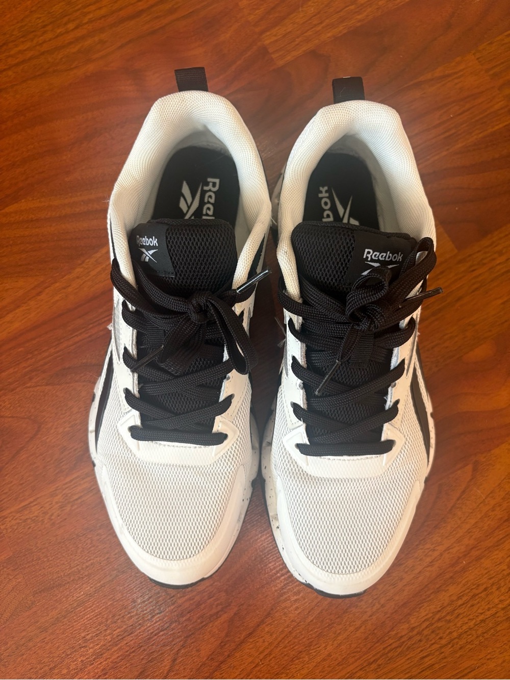 Reebok Men's White and Black Athletic Shoes